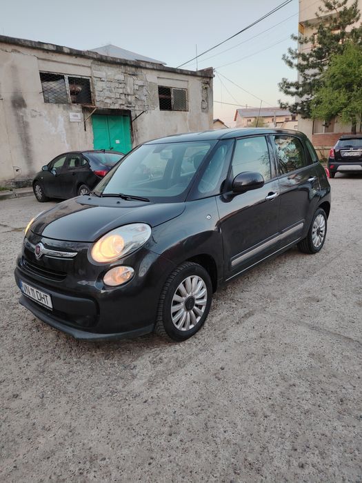 Vănd Fiat 500L an 2014