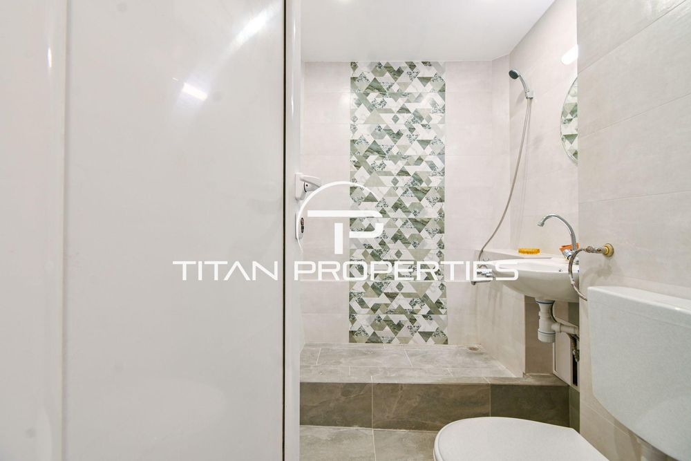 Тристаен за продажба в ж.к Света Троица