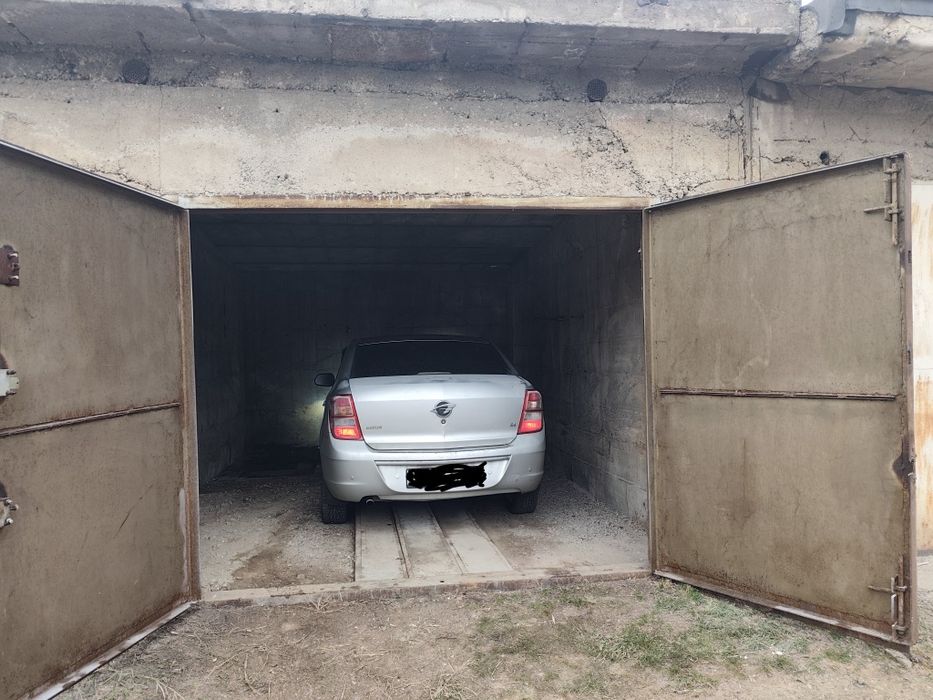 Гараж в аренду .