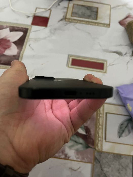 Iphone 15 128 gb в хорошо состияние