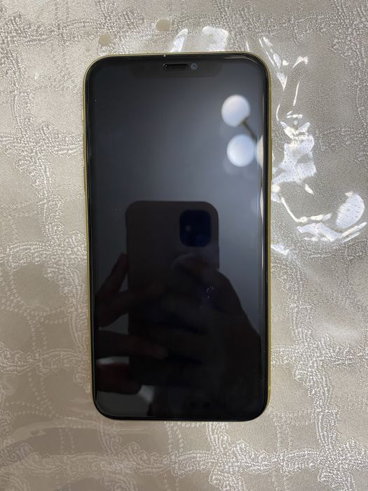 Айфон 11 емкость 75% ремонте не был трутон фейс айди работает 128Гб