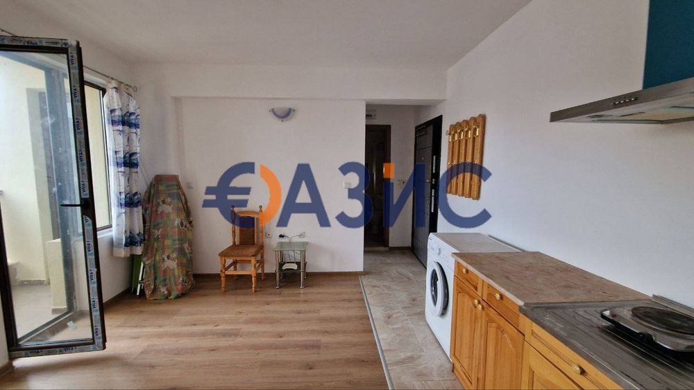 Продава се Двустаен апартамент в Бургас, Сарафово - 56 кв.м за 1786 €/кв.м - Снимка #5