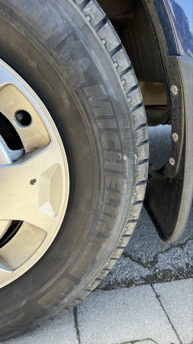 Летни гуми MICHELIN AGILIS 215/75/16 за бус/кемпер