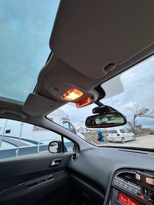 Peugeot 5008 7 местно, стъклен покрив