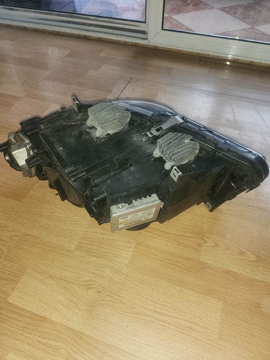 Vand far stanga  bmw f10/f11 modul angel eye modul semnizare droser