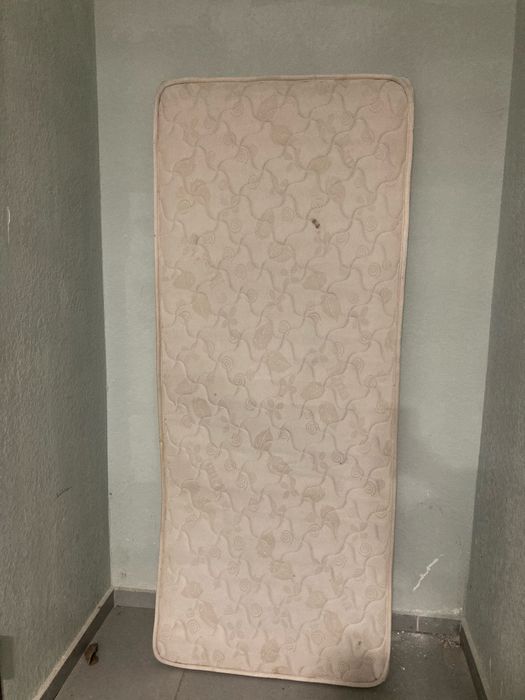 Продам матрас 80x200