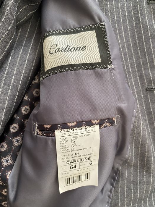 Продам костюм классический