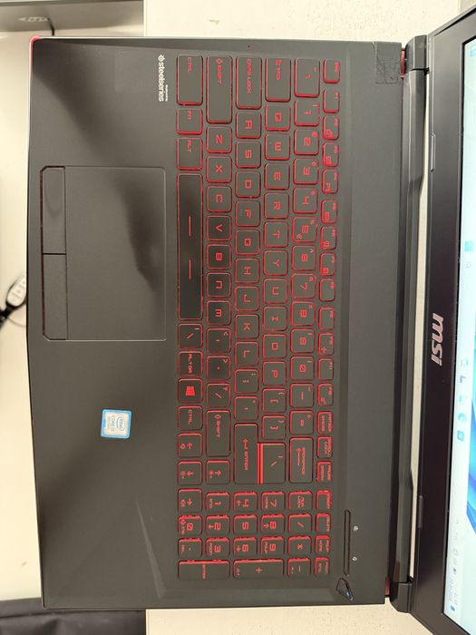 Msi/i7/8/256/1050 Ti