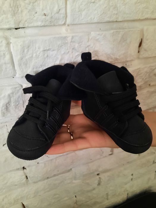 Ботики и кроссовки детские