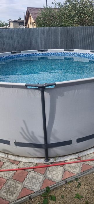 Продам бассейн в идеальное состояние.