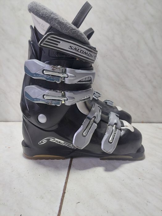 Clapari ski schi Salomon  mondo 24 corespunde mărimii 37