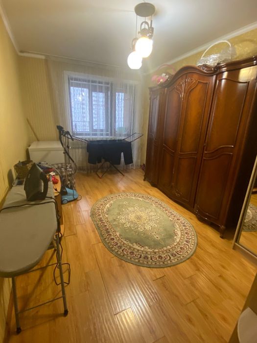 Продам 4 ком ЖК Болашак !