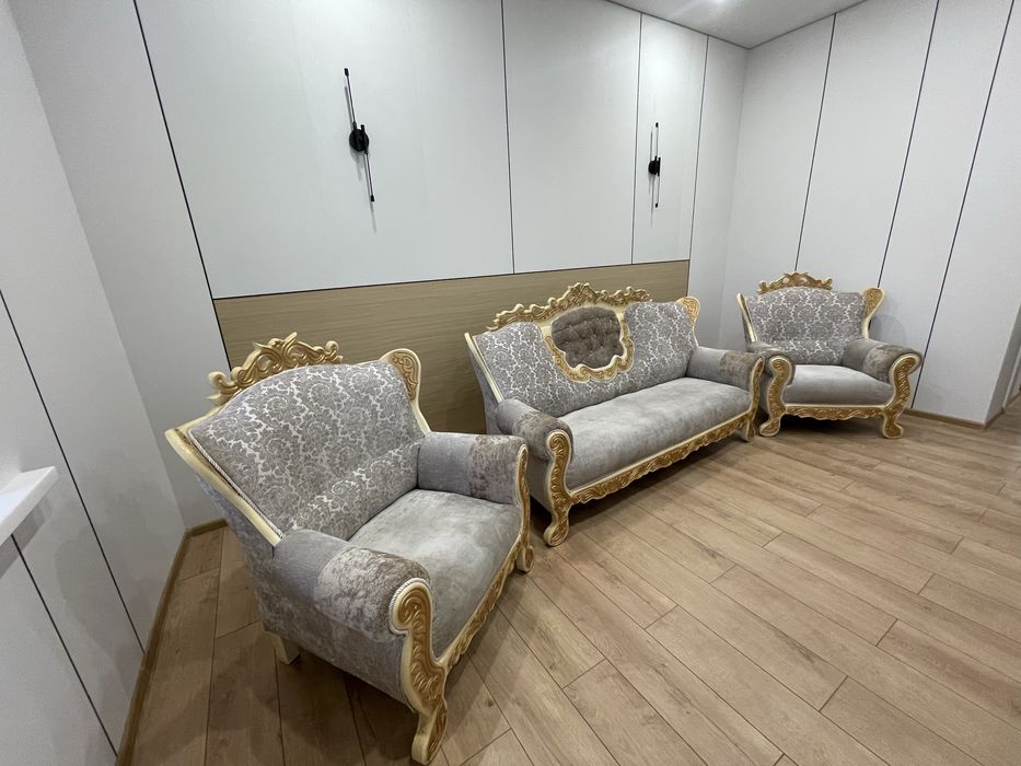 Диван и 2 кресла, Барокко