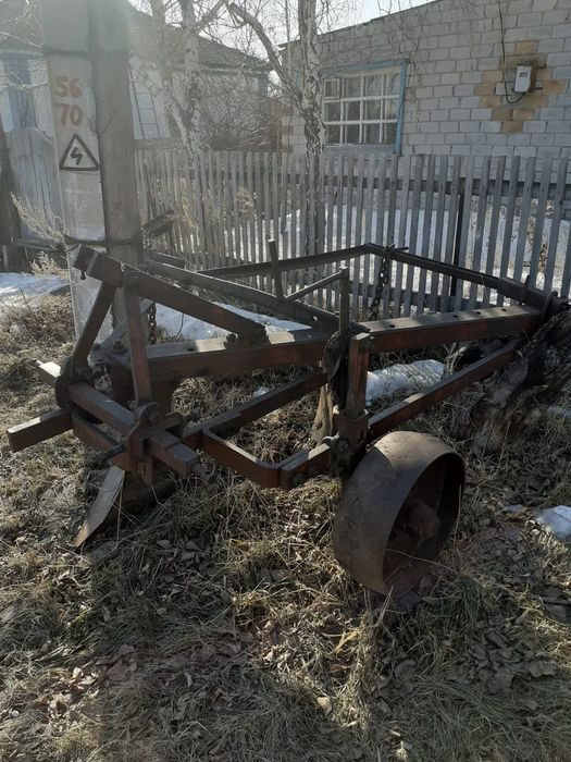 Продам плуг для пахоты 2х корпусной