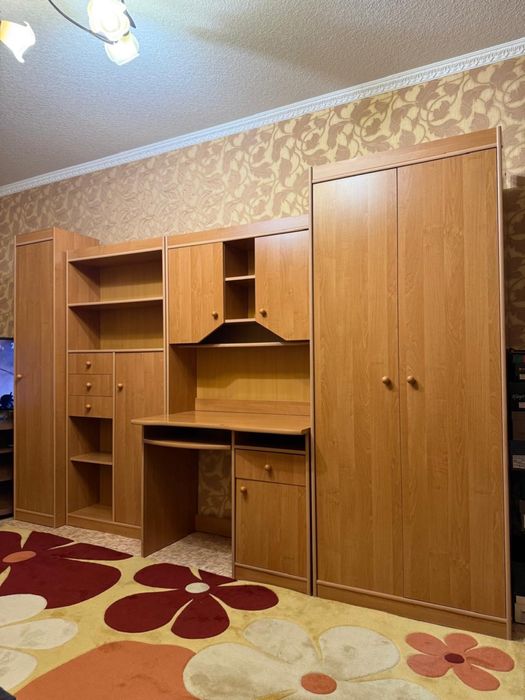 Продам подростковую стенку. В отличном состоянии