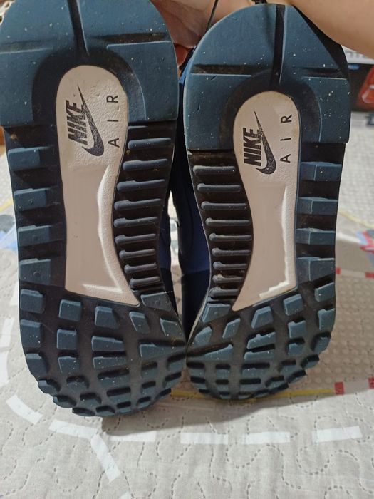 Adidași nike noi