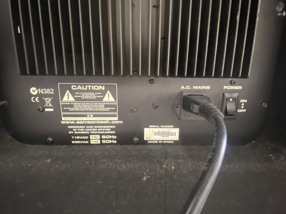 Subwoofer activ