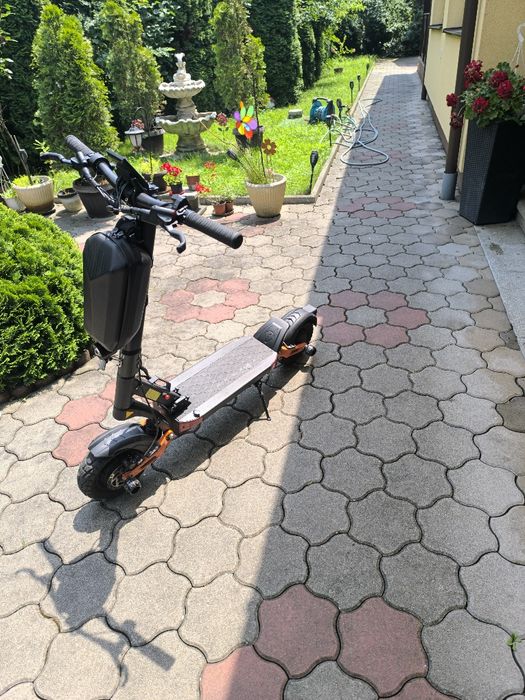 Vând trotinetă electrică Joyor t10 – în garanție