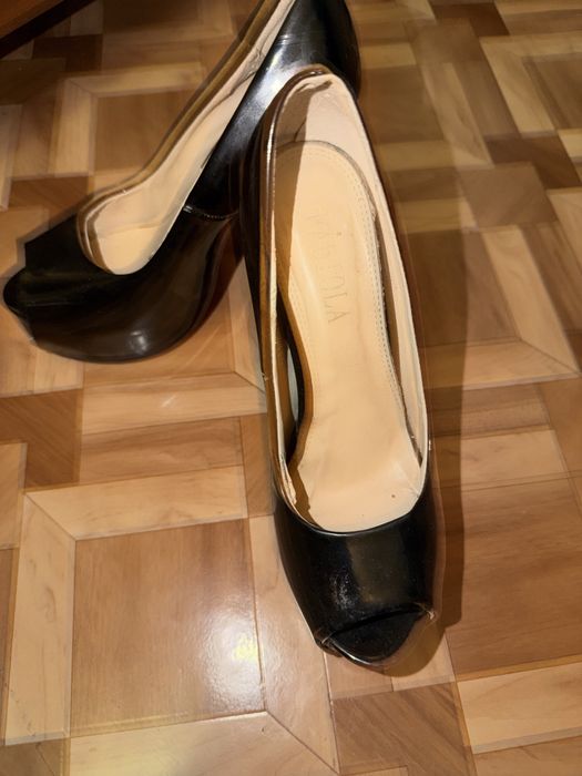 Продам туфли размер 36