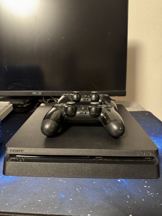 Ps 4 Slim 1TB +Jocuri