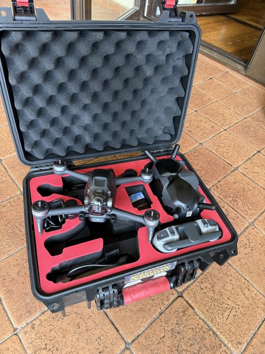 Drona DJI FPV