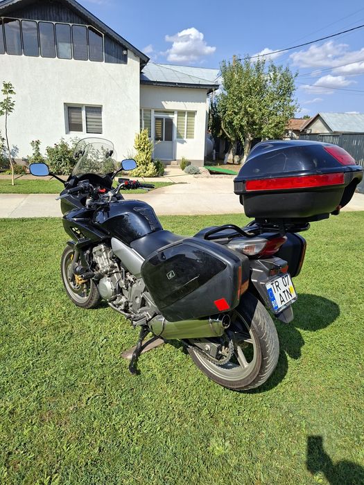Honda C B F 1000