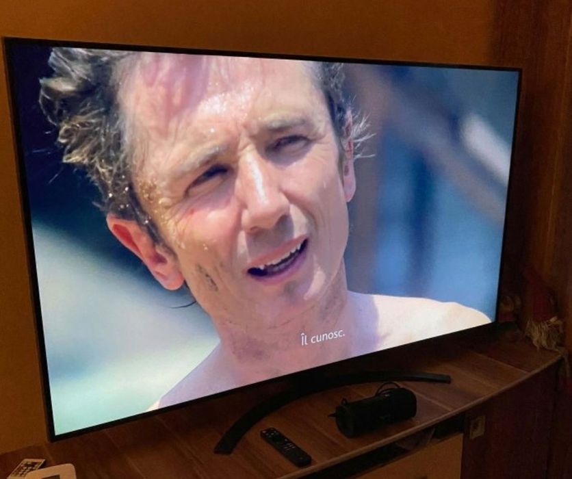 Vând Smart tv LG 65 Inchi