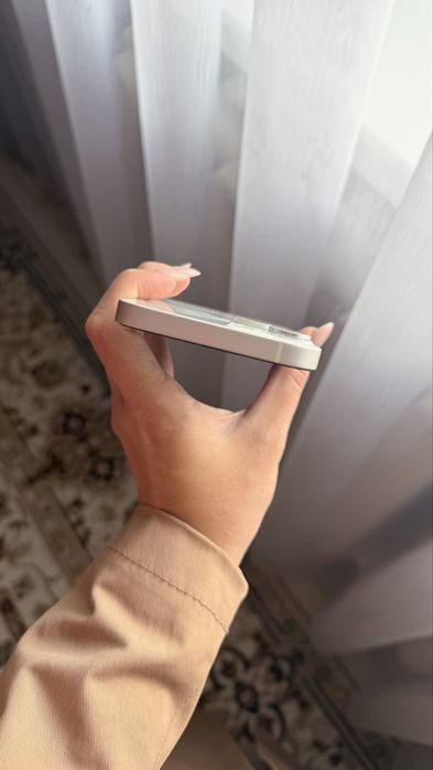 «iPhone 13 128GB • Идеальное состояние •