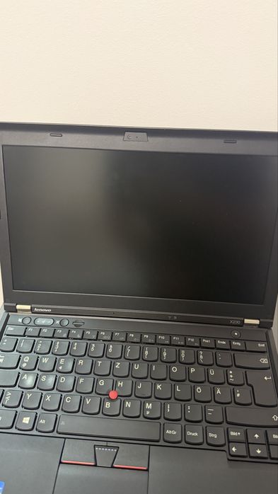 Se vinde lenovo x230