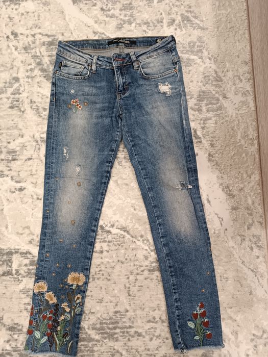 Джинсы женские молодежные