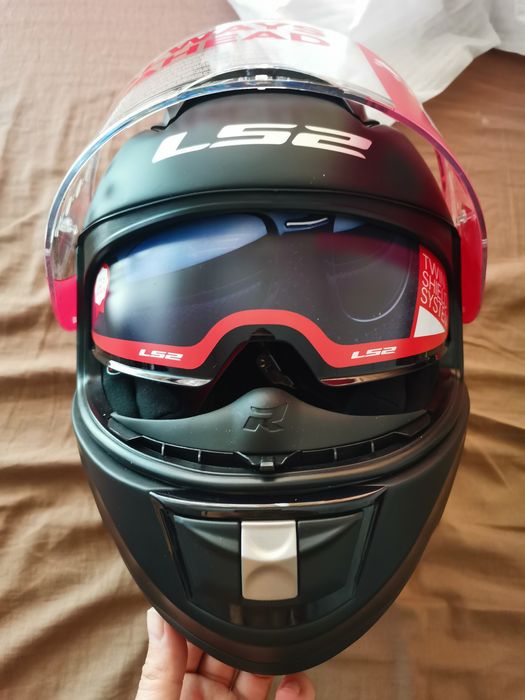 Каска за мотор LS2 Vector Evo