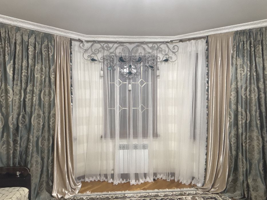 Продам шторы с декором 1///