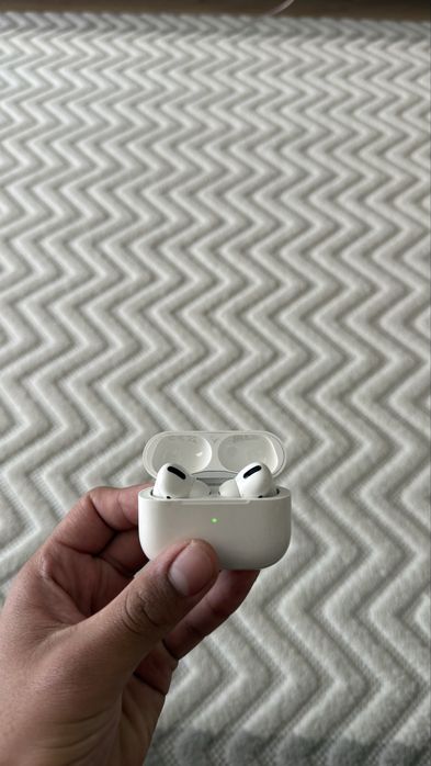 Airpods pro оригинал
