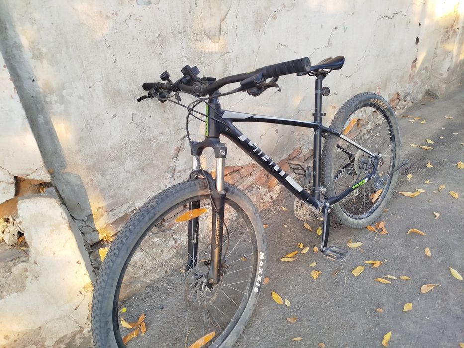 Продам велосипед Giant