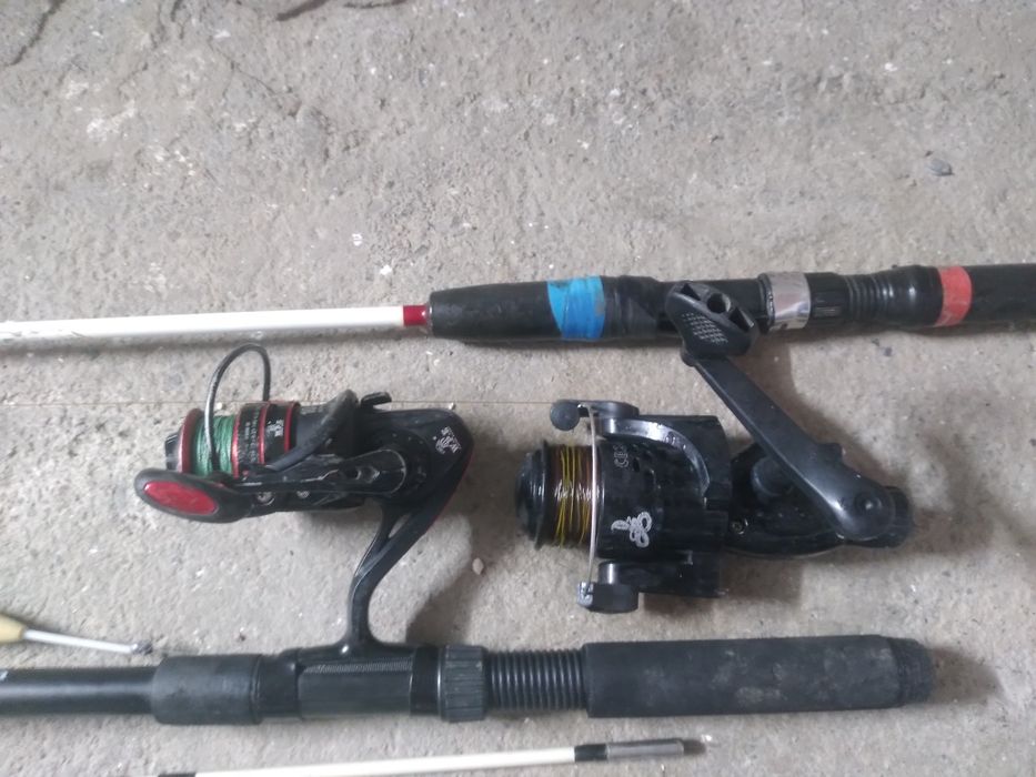 Продам удочки готовые и ящик