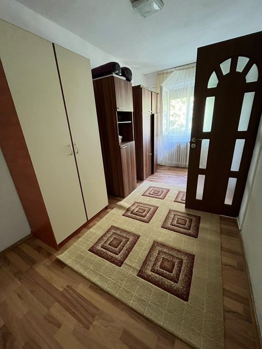 Apartament de închiriat