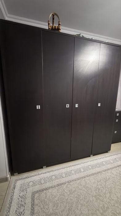 Шифонер и камод!