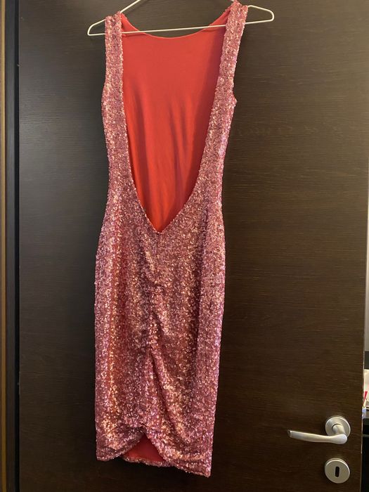 Rochie superba cu spatele gol