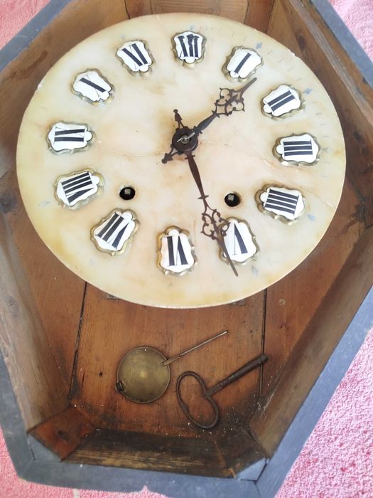 Антикварен Френски часовник с инкрустация от седеф