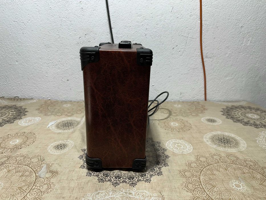 Кубе - Behringer Ultracoustic AT108