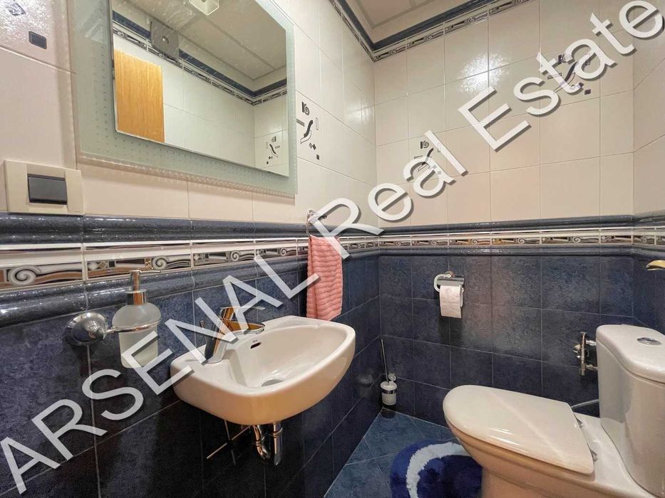 Дава се под наем Тристаен апартамент в София, Павлово - 135 кв.м за 1400 € - Снимка #9