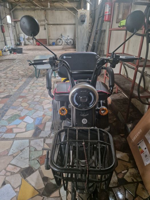 Vand tricicleta electrica