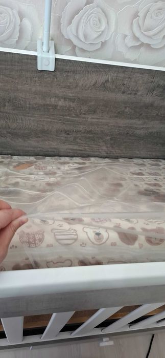 Люлееща се кошара легло с шкафчета