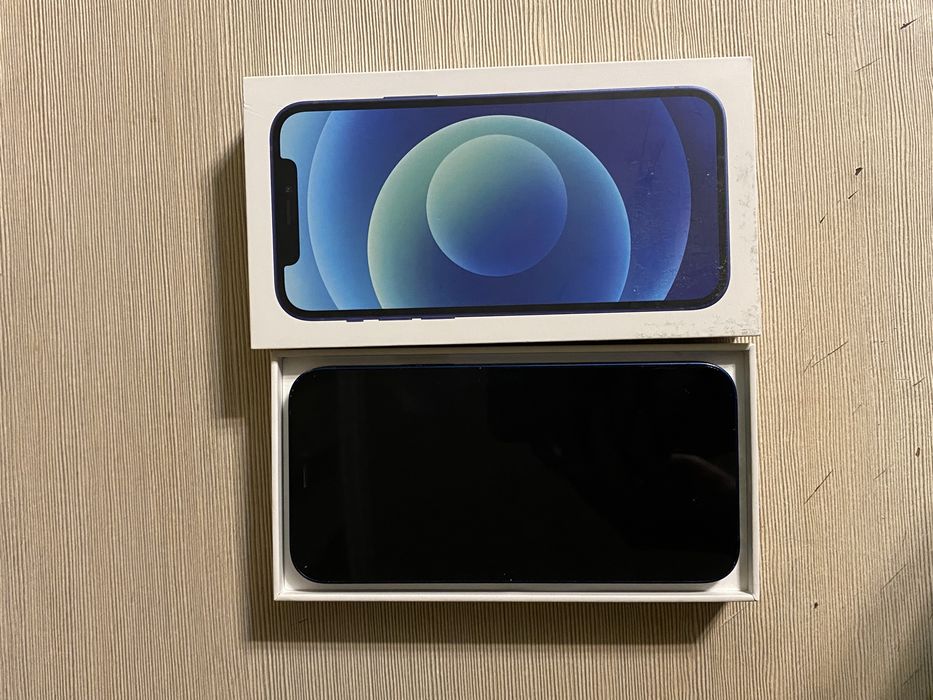 Продам айфон 12 в хорошем состояние