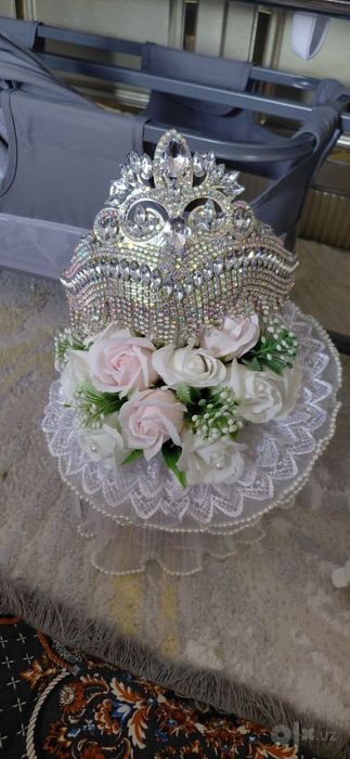 Oq diadema sotiladi