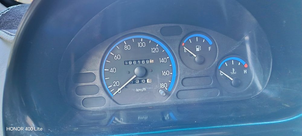 4 балон 80 фойиз генралний чикади митан 65ли матор полний булган