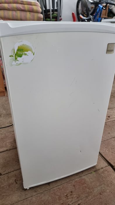 Мини холодильник продам