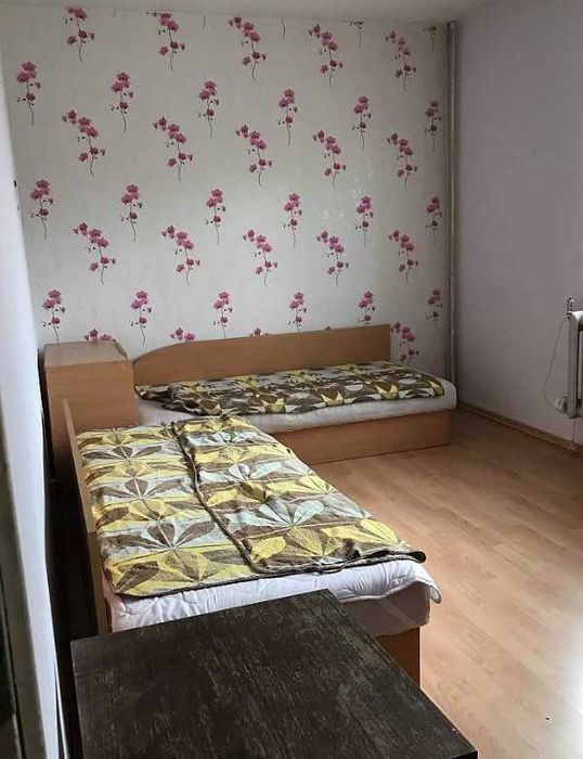 Дава се под наем Тристаен апартамент в Пловдив, Кършияка - 90 кв.м за 479.4 € - Снимка #2