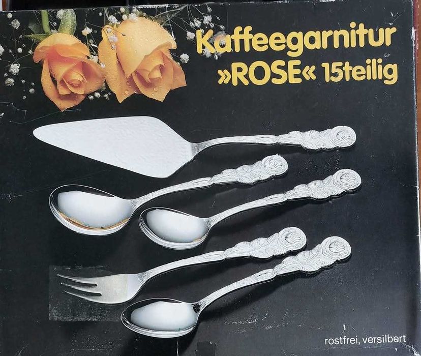 Set tacâmuri argintate  pentru prajitura