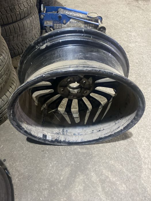 Продам диски 3 шт на 18.